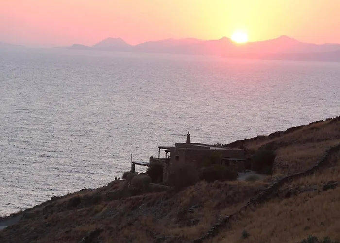 Seaside Luxury In Keas Cycladic Gem アパート