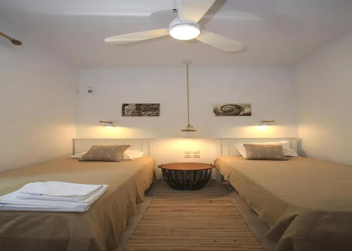 Seaside Luxury In Keas Cycladic Gem アパート Korissia